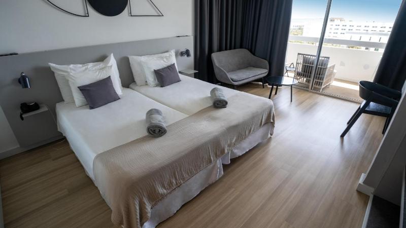 Standard Junior Suite (2 Adults) image 3