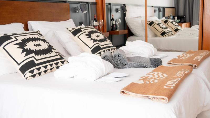 Premium Double Room with Pool View (2 Adults) image 4