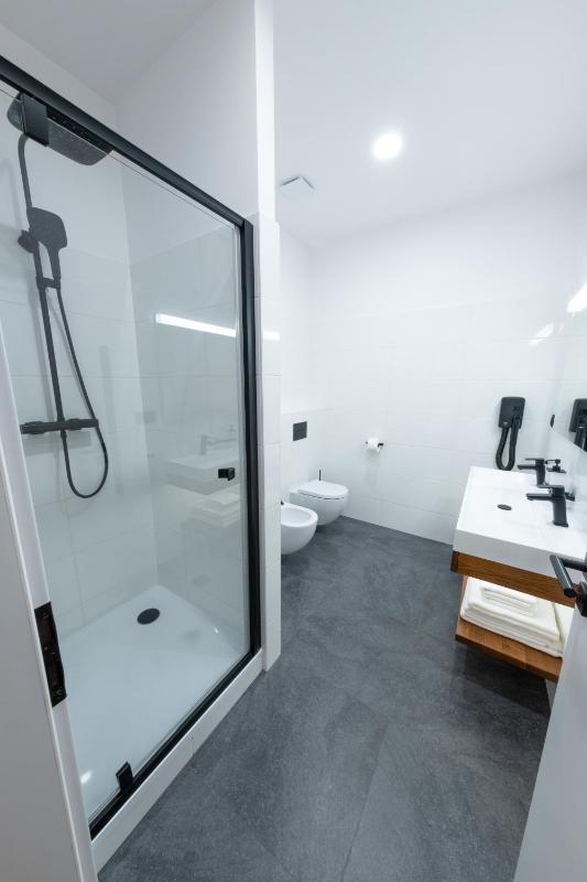 Superior Suite image 3