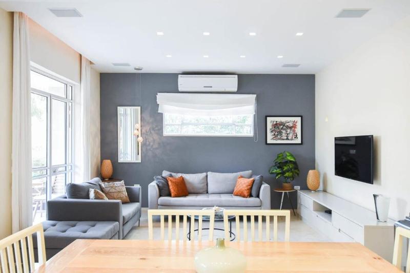 Bright 2BR w balcony on Shlomo Hameleh by HolyGuest - image 16