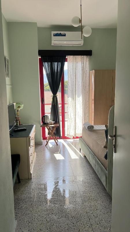 City Centre Rooms 4R - image 7