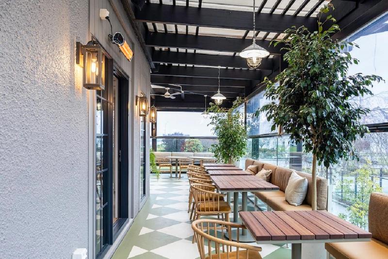 Suncourt Hotel & Conference Centre - image 24
