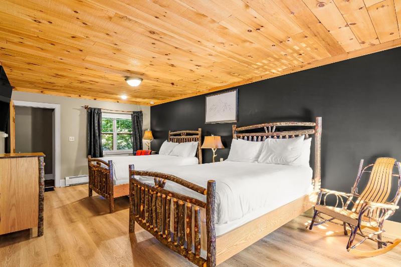 Deluxe Double Room image 4