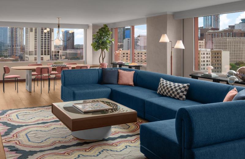 Renaissance Austin Downtown Hotel - image 26