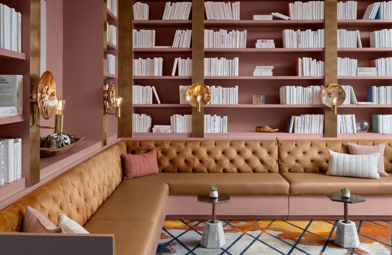 Renaissance Austin Downtown Hotel - image 41
