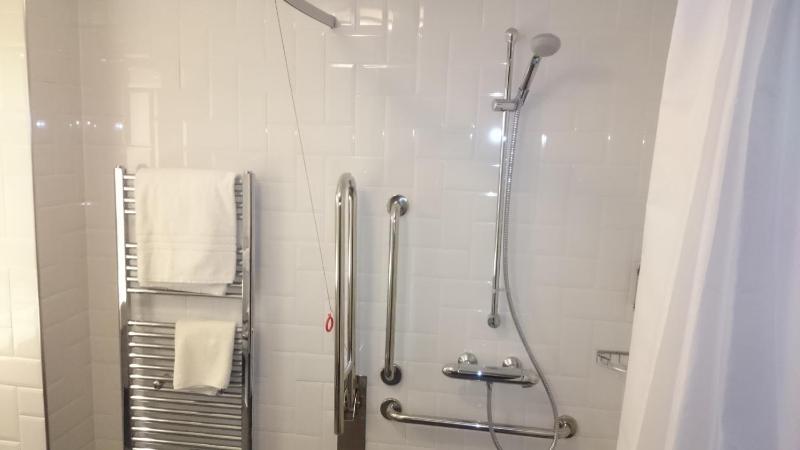 Double or Twin Room - Disability Access image 4