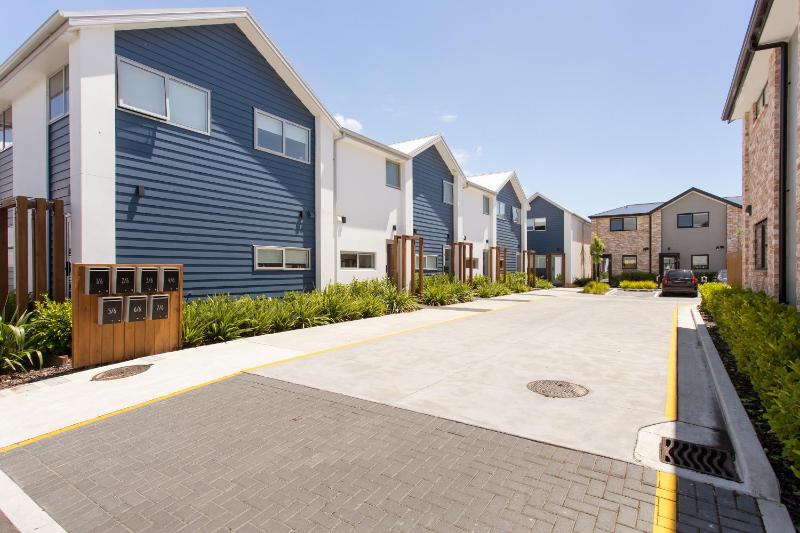 Location Plus Free Off St Park Handy Hospital - image 17