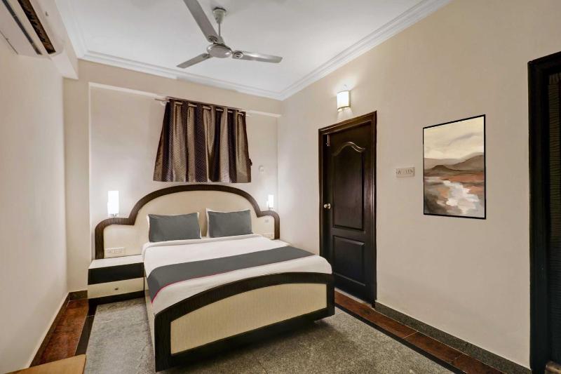 Sabharwal Residency Near Lalbagh Botanical Garden Images