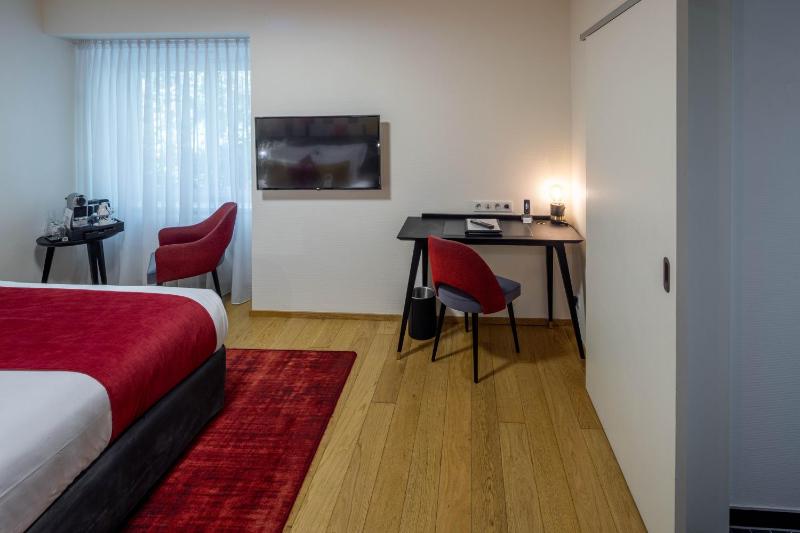 Superior Double Room image 3