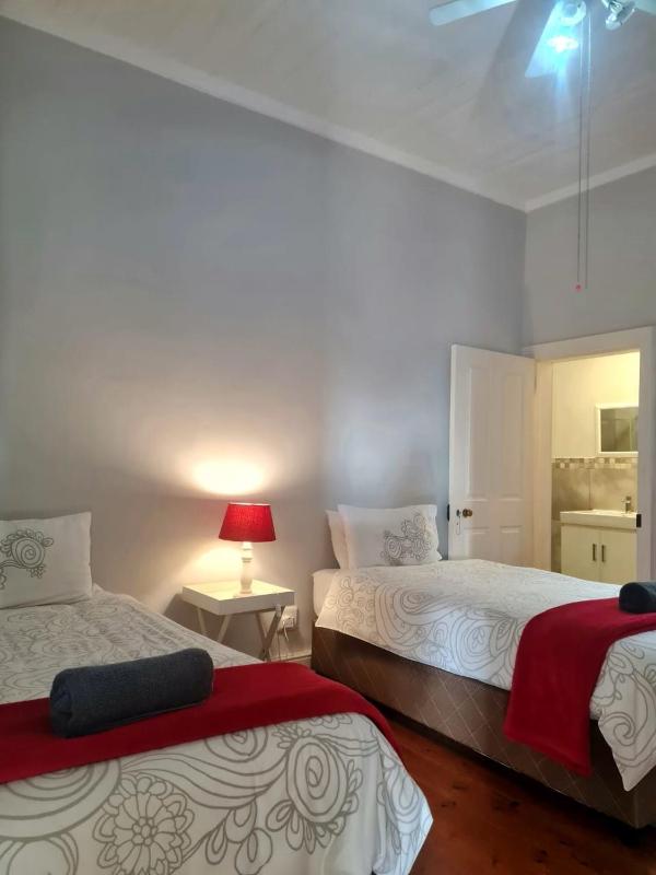 Point Village Accommodation - Uppercross 3 - image 5