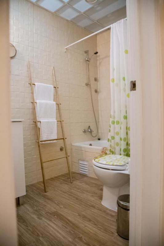 Triple Room image 2