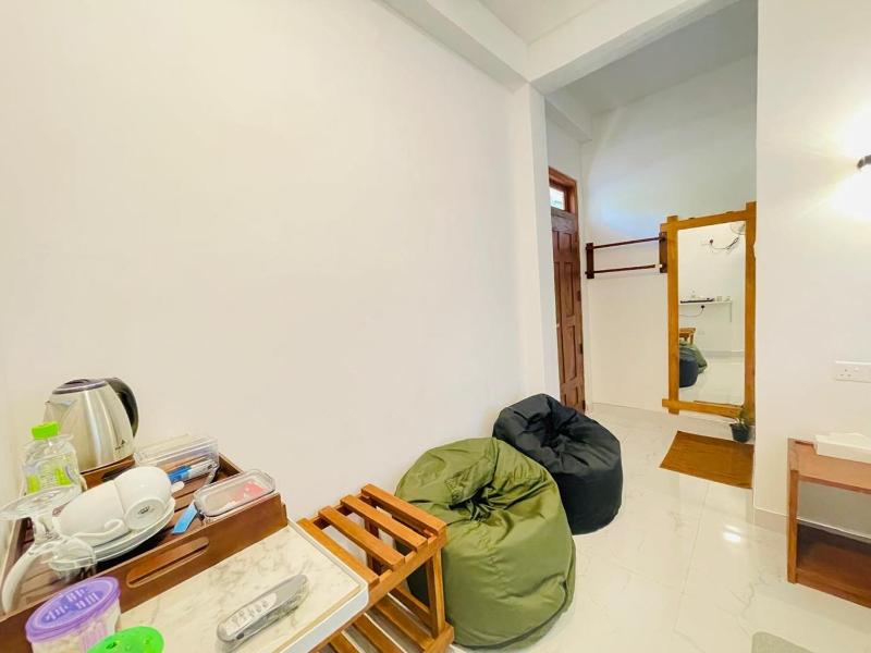 Rich Grove Inn - image 11