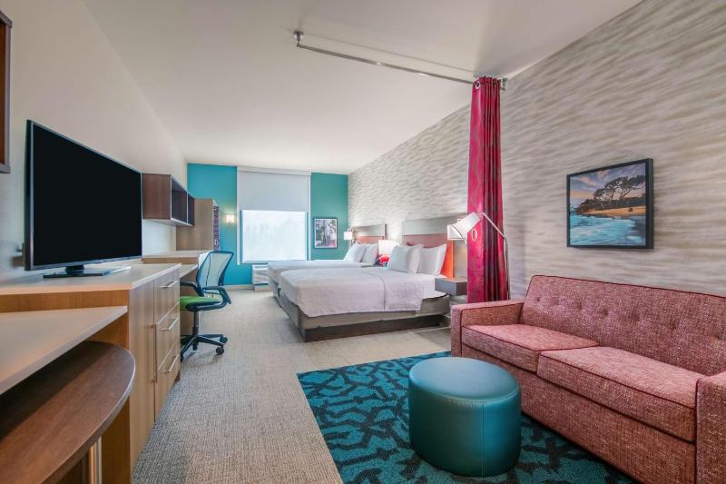 Studio Suite with Two Queen Beds image 1