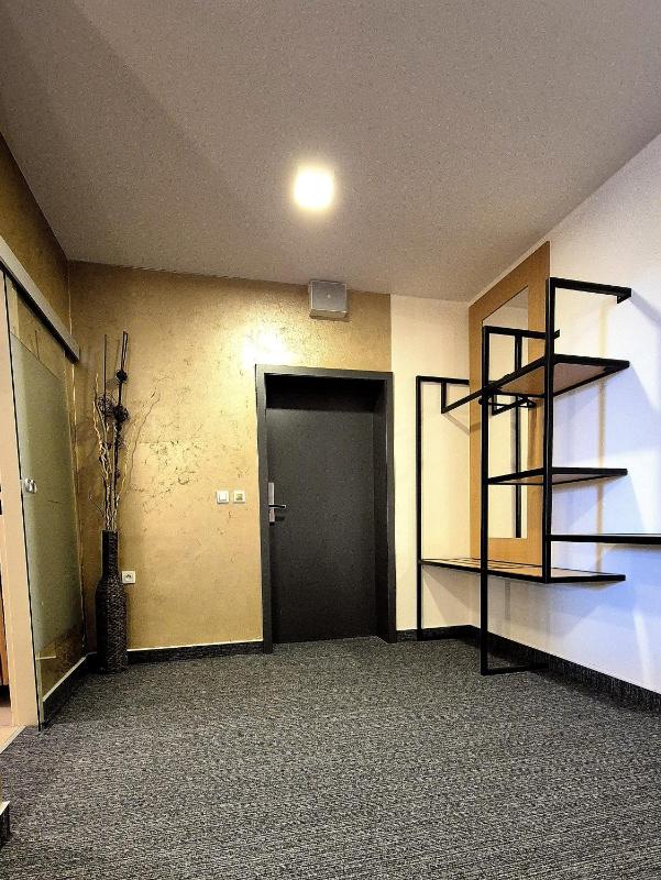 Classic Family Room image 3