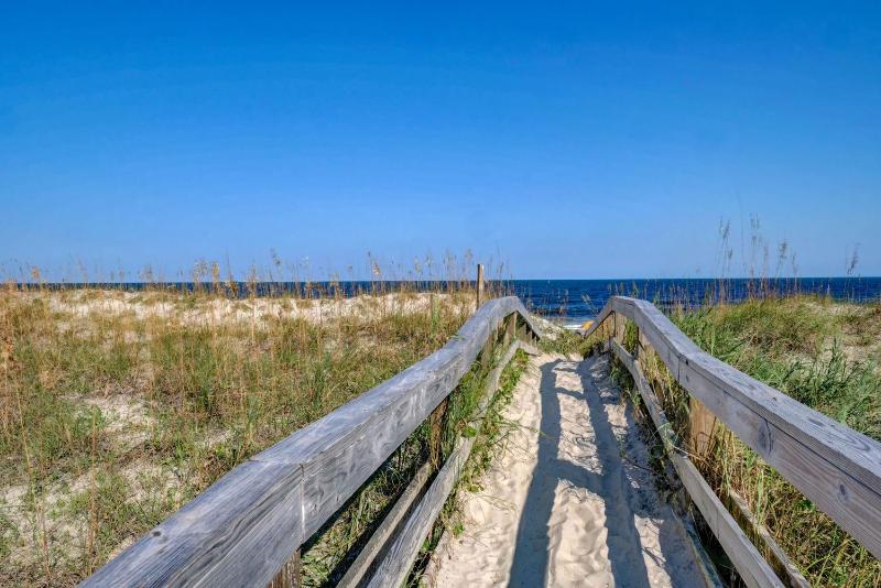 Pelican Pleasure by Sea Scape Properties - image 16