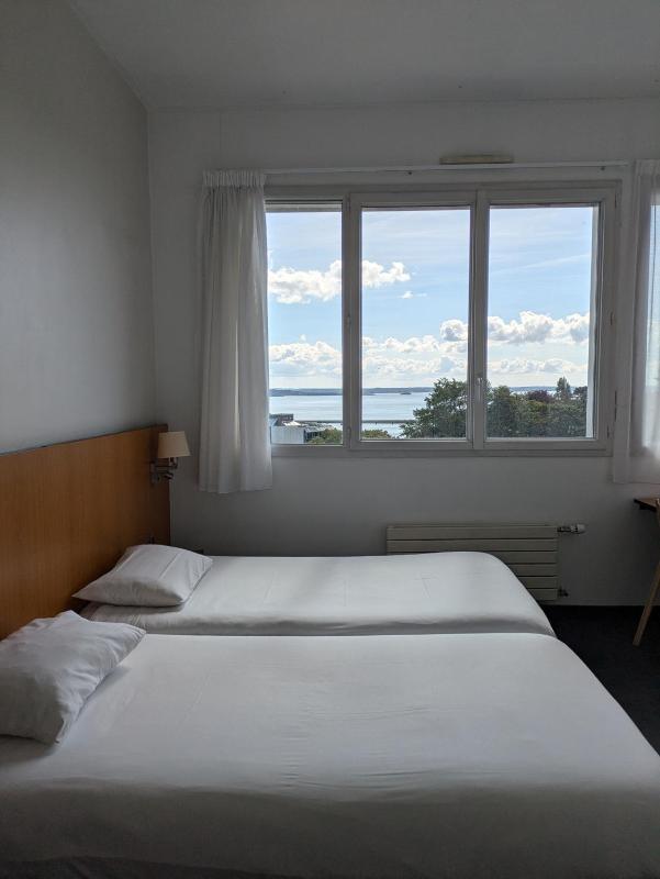 Panoramic Room Twin image 2