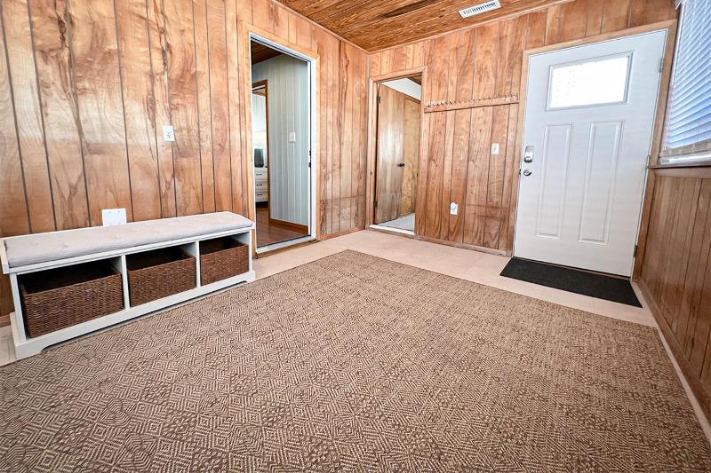 Sand Dollar Retreat by Sea Scape Properties - image 10