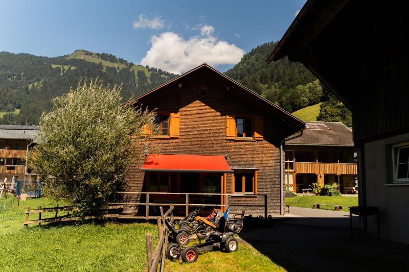 Four-Bedroom House with Terrace image 3