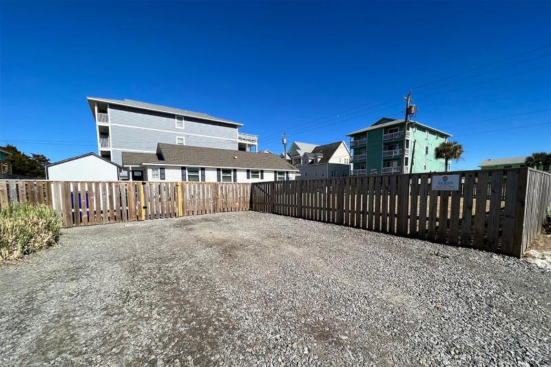 Sand Dollar Retreat by Sea Scape Properties - image 15