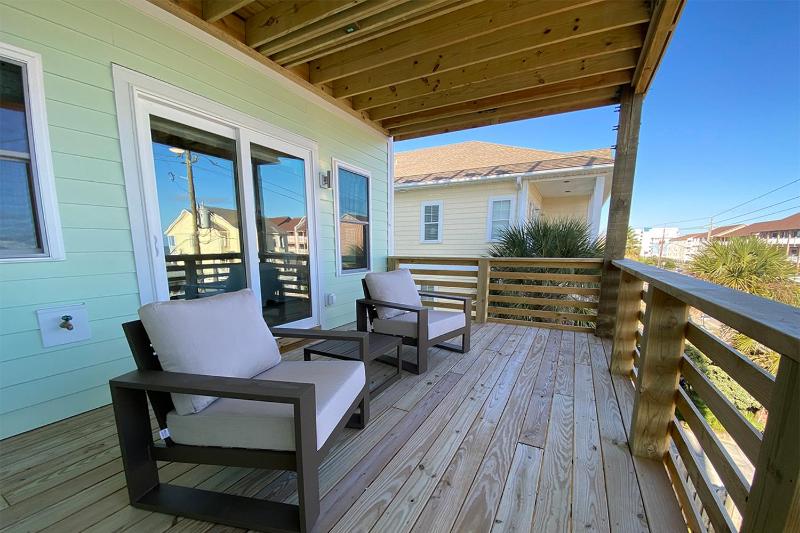 The Place to Be by Sea Scape Properties - image 2