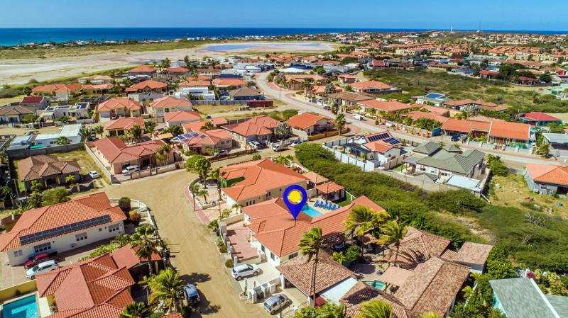 Private Esmeralda Villa - image 16