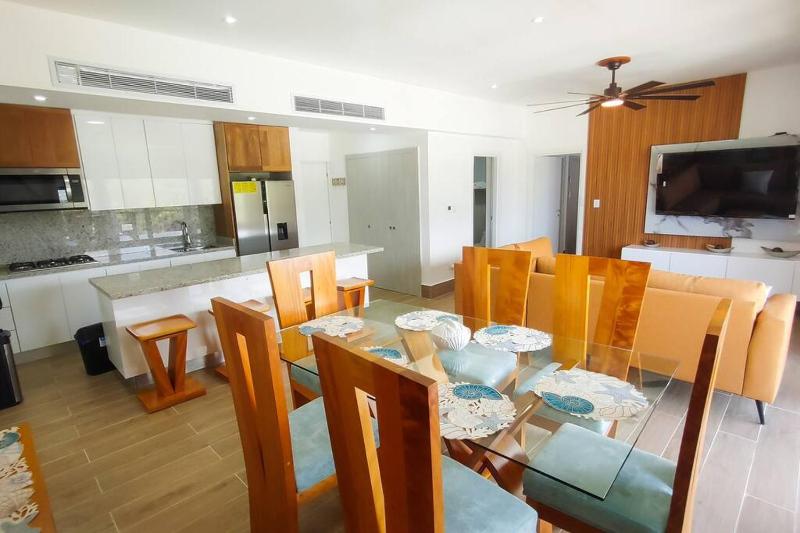 Spacious Overlooking Green One - image 11