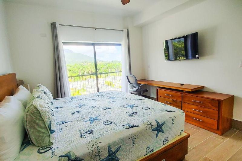 Spacious Overlooking Green One - image 10