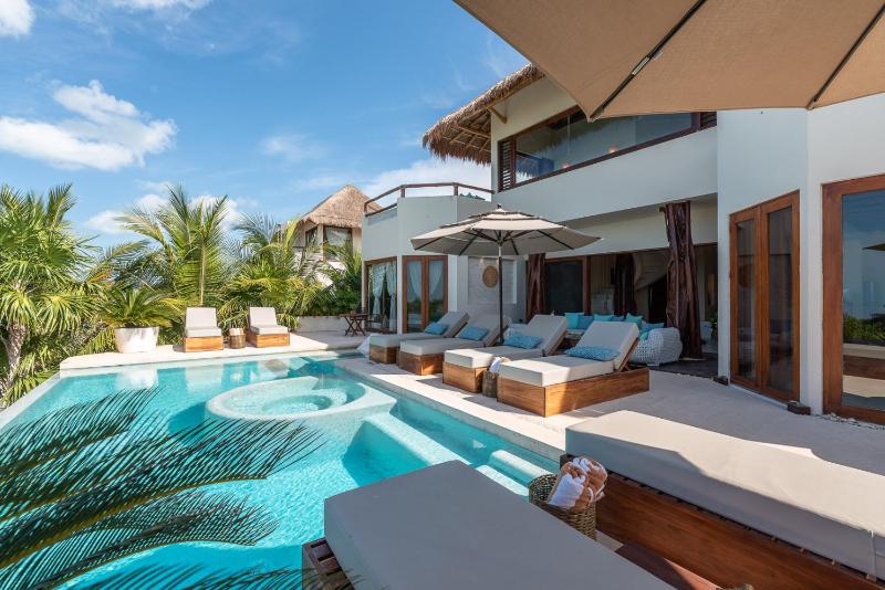 Hotel Casa Punta Coco & Beach Club - Adults Only Images