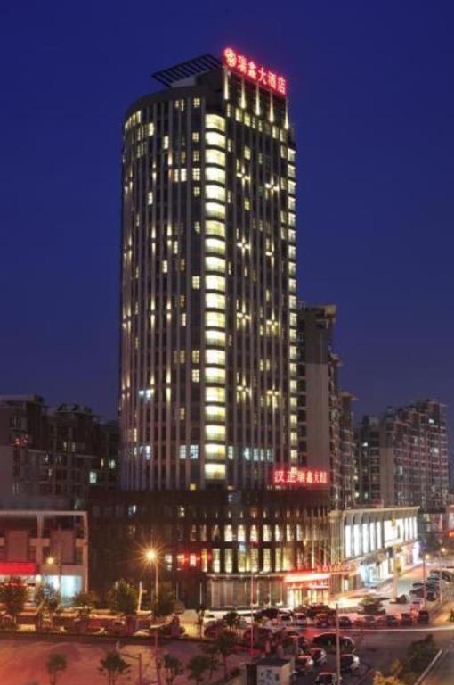 Roying Hotel - image 13
