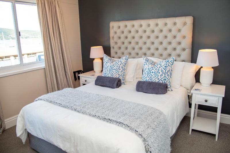 Waterfront - Knysna Quays Accommodation- Family Apartments - image 8