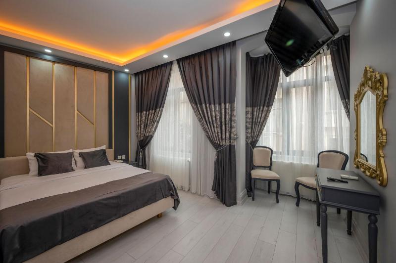 Junior Suite image 2