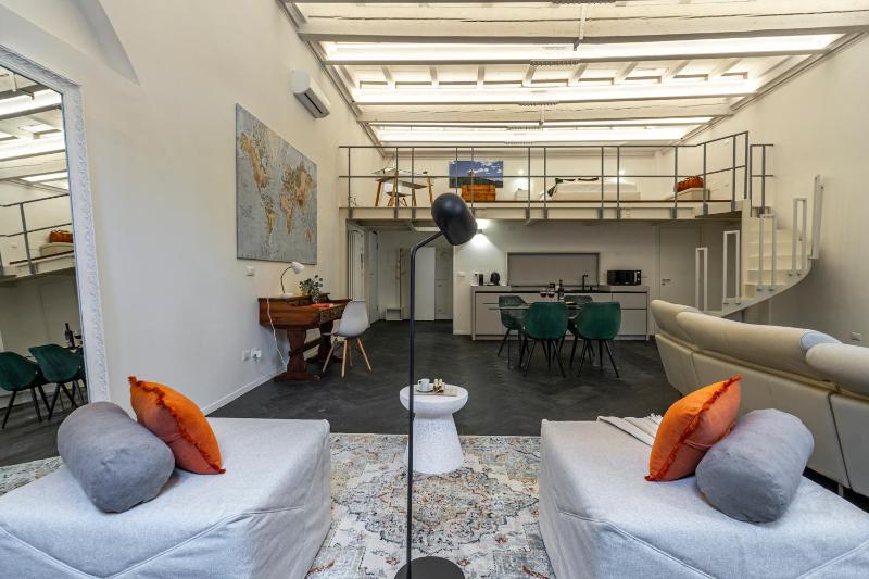 Righi Suite Apartment - image 2