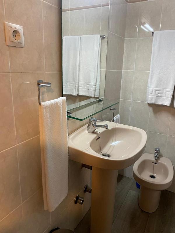 Hotel Ovetense - image 38
