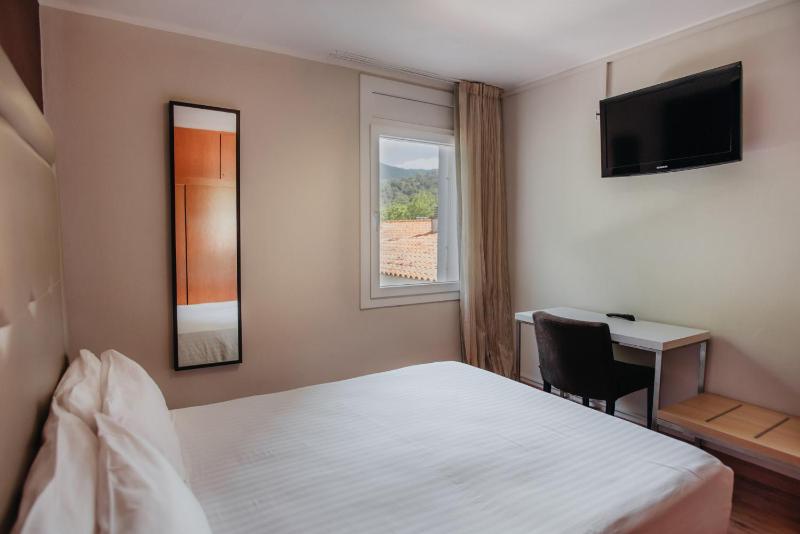 Superior Double Room image 3