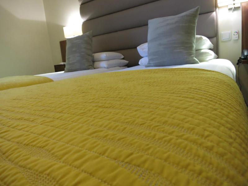 Executive Room image 1
