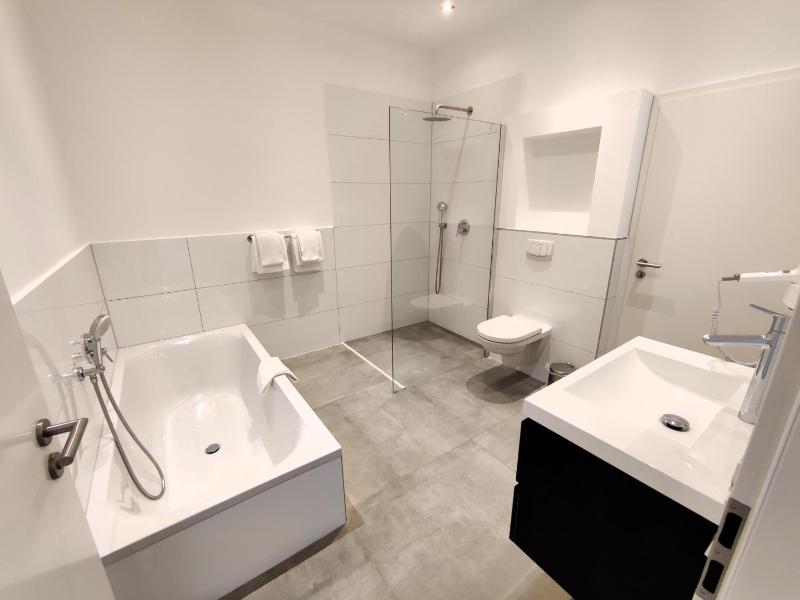 B-Chill House - image 6