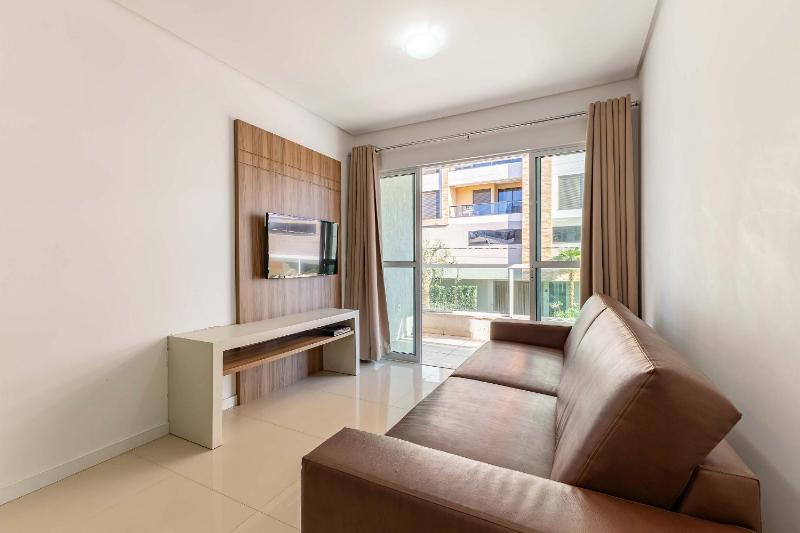 Apartamento Confortável 250m da Praia de Bombinhas - image 7