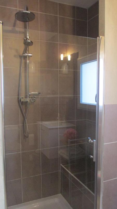 Standard  Double Room image 3