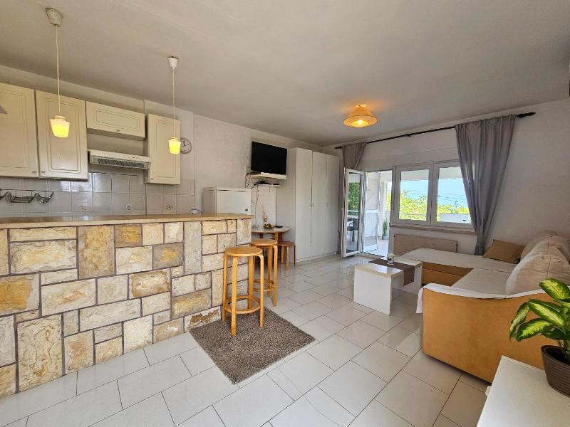 Apartment Buza - image 1