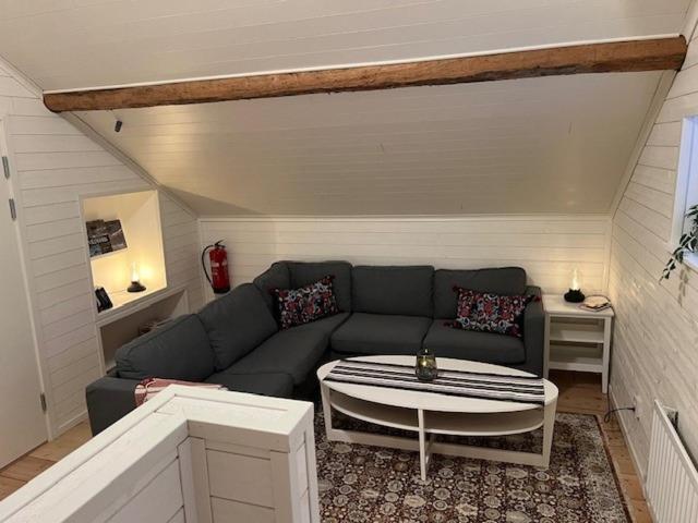 Family Room image 4