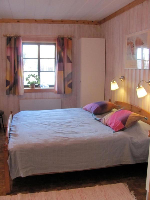 Three-Bedroom House image 4