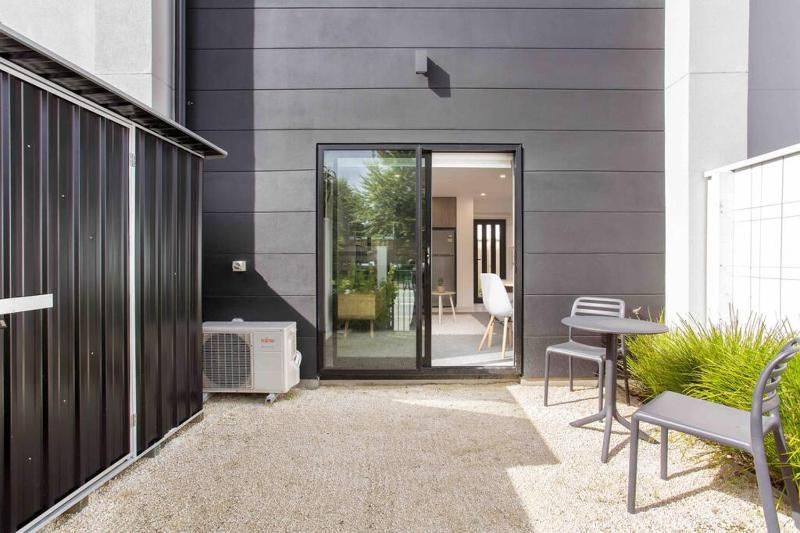 Exceptional Value For Money Sunny Warm 5 Mins CBD - image 3