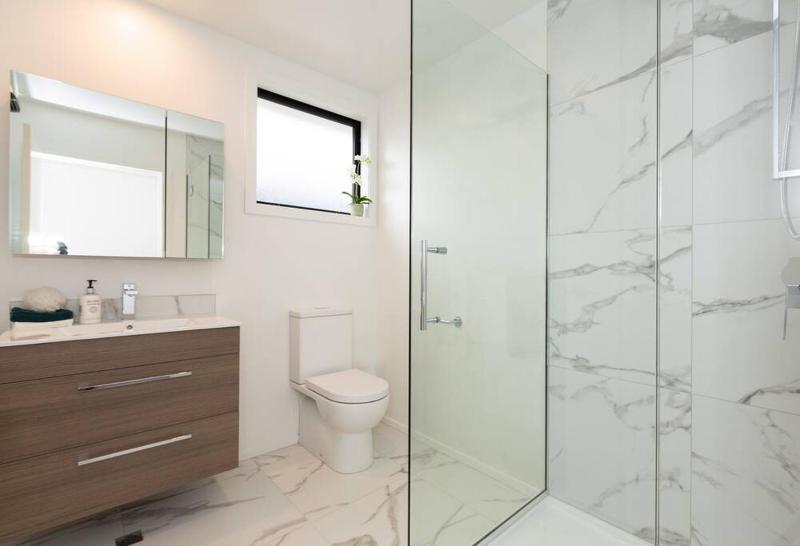 Exceptional Value For Money Sunny Warm 5 Mins CBD - image 21