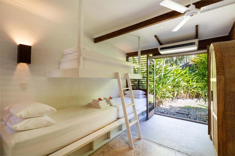 9 Sand Street - 3 Bedroom Beachhouse - image 7