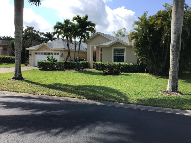 Naples Briarwood - image 1