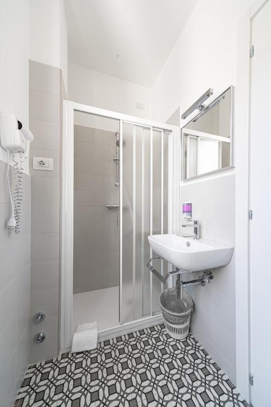 Seven Rooms - image 16