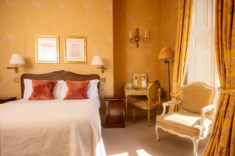 Cosy King image 4