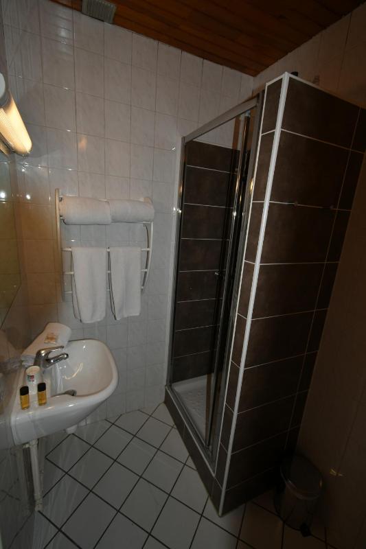 Double Room image 4