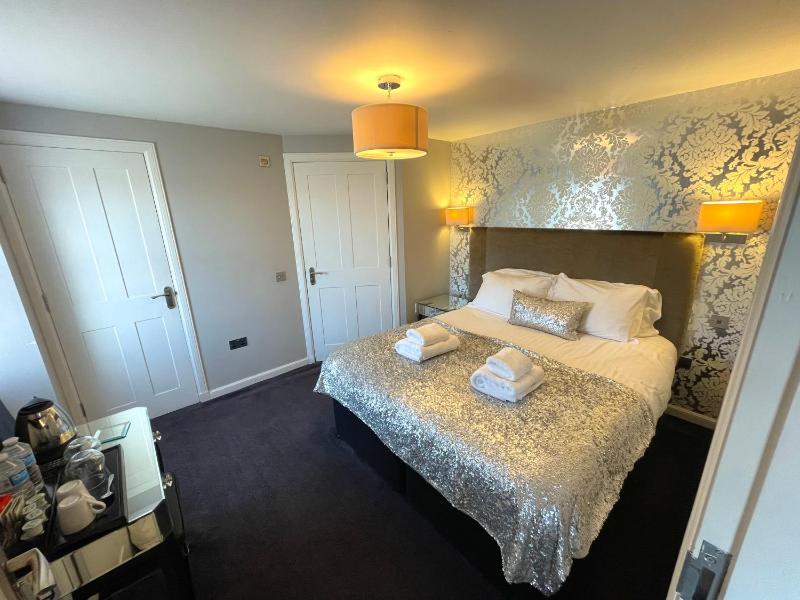 Deluxe Double or Twin Room with Sea View image 1