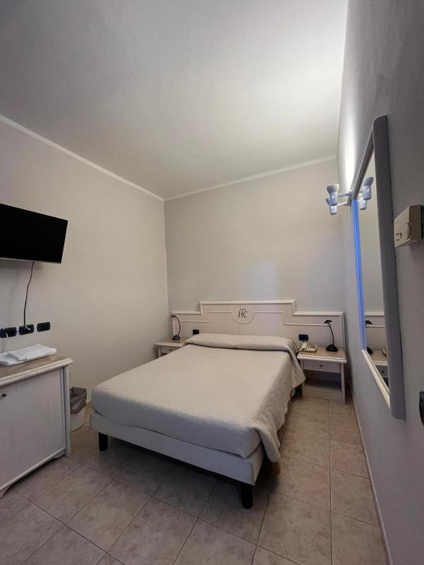 Double Room image 1
